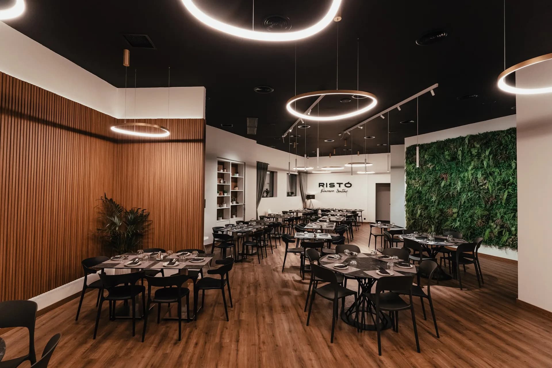 13 Food Stops in Kalamata You Need to Try