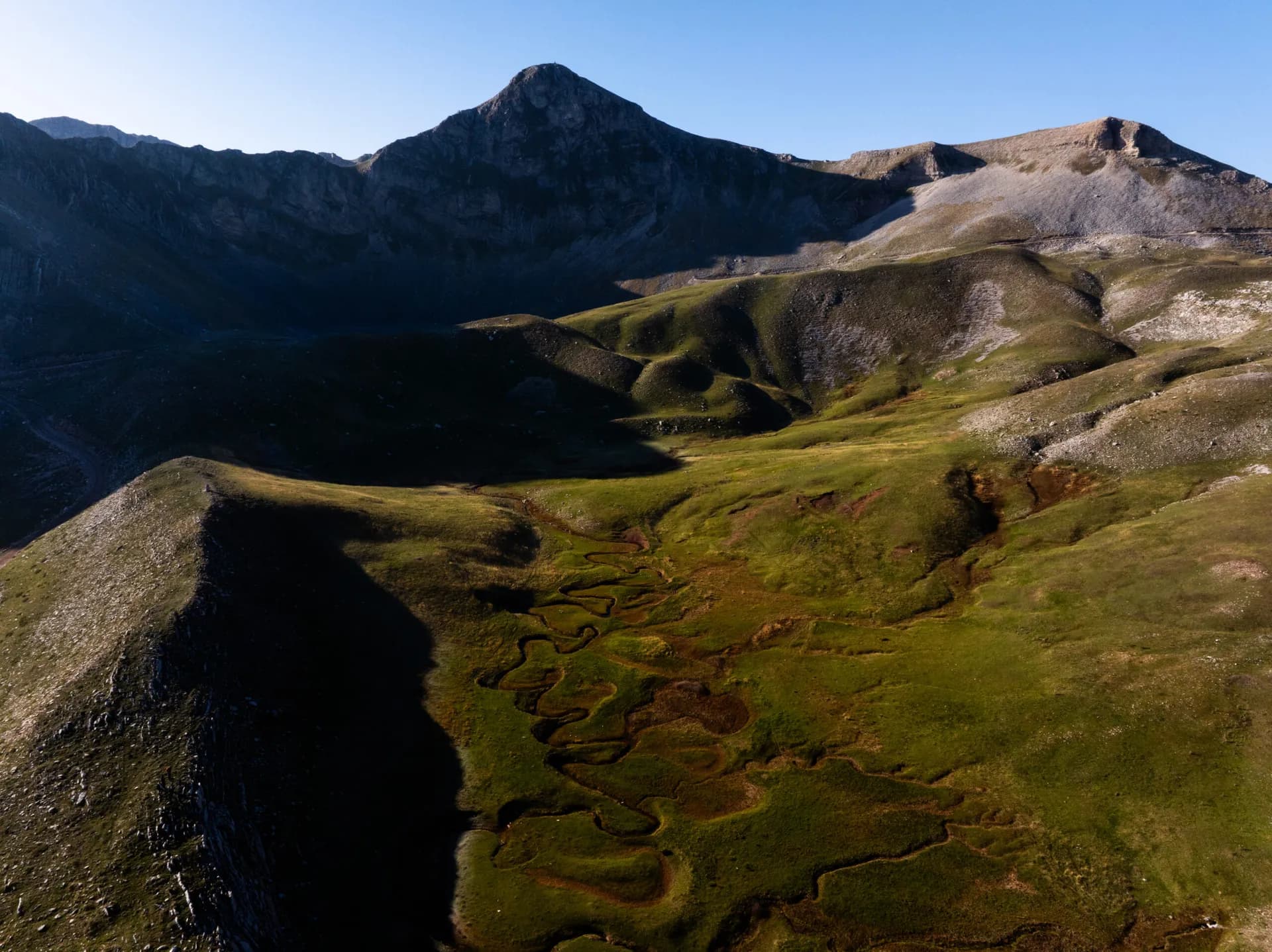 Verliga at 2,050 Meters: The Plateau That Births a River